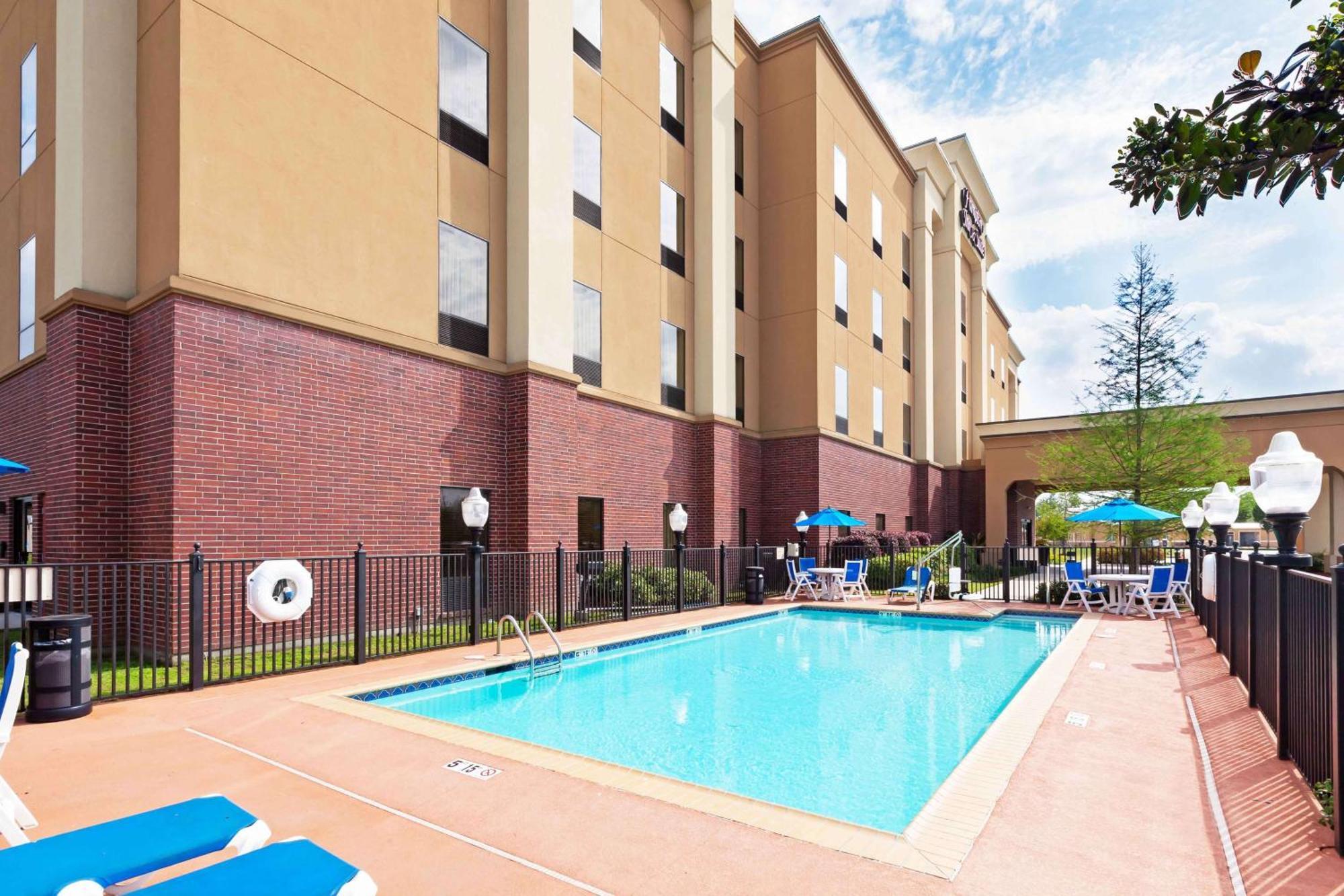 Hampton Inn & Suites Morgan City Exterior photo