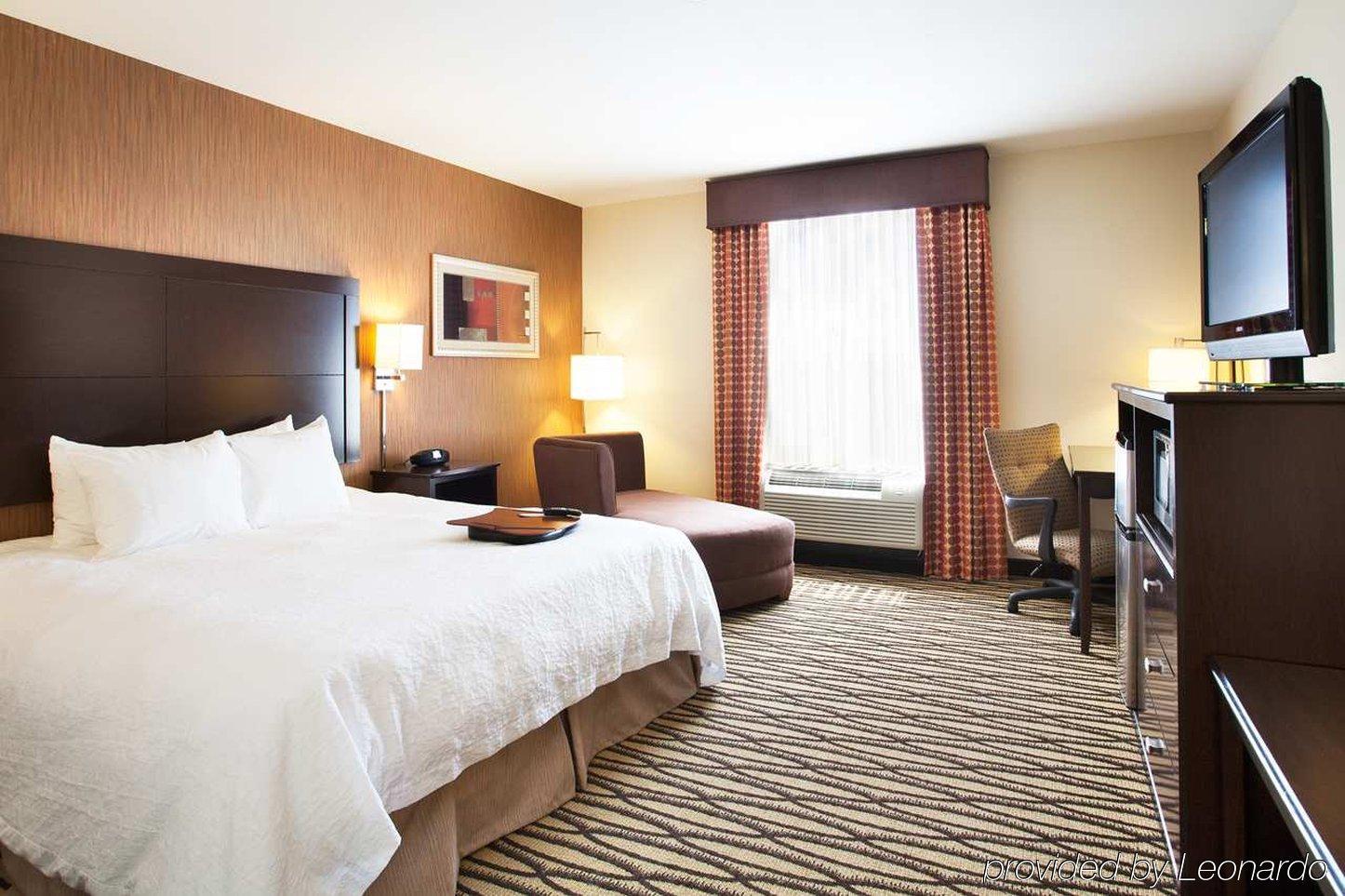 Hampton Inn & Suites Morgan City Room photo